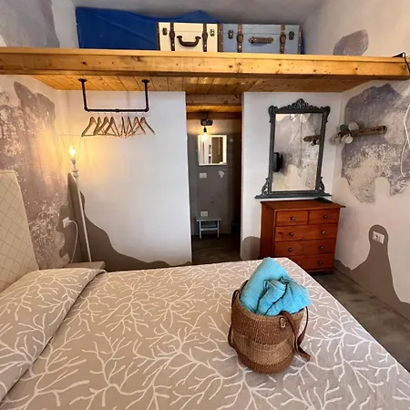 Lägenhet Casa Di Mia Santa Teresa Gallura